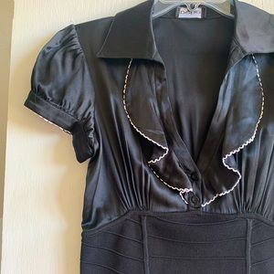 Womens Bebe top size med